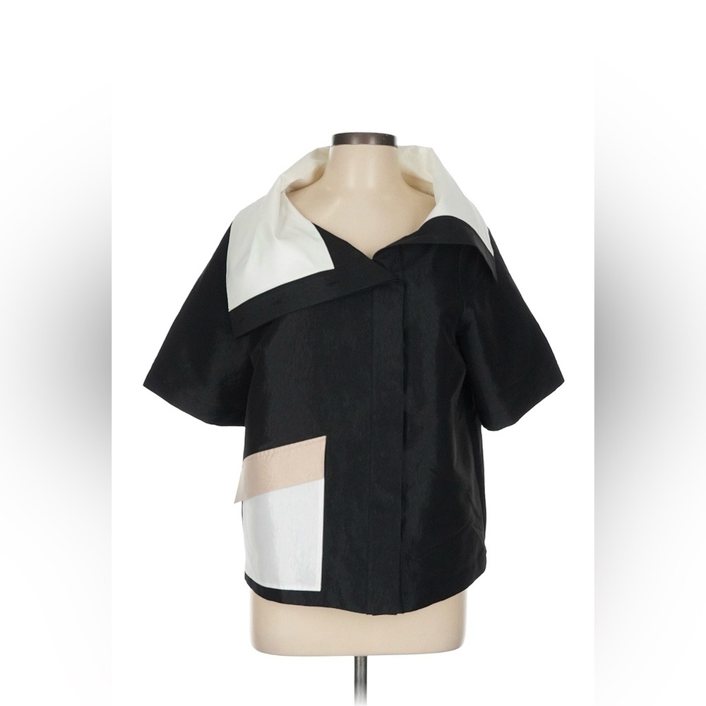 Marble & Co Black Short-Sleeve Colorblock Jacket with White Collar